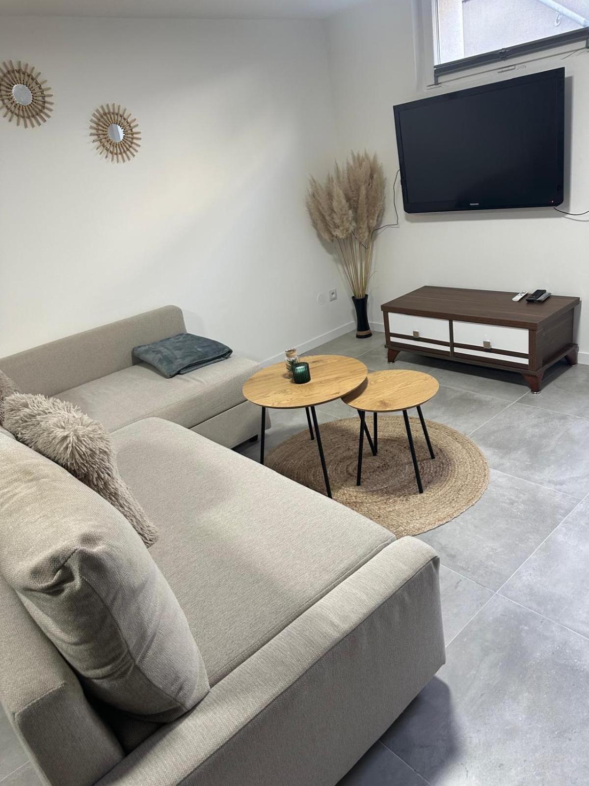 Les Mirabelles Apartamento Ensisheim Exterior foto